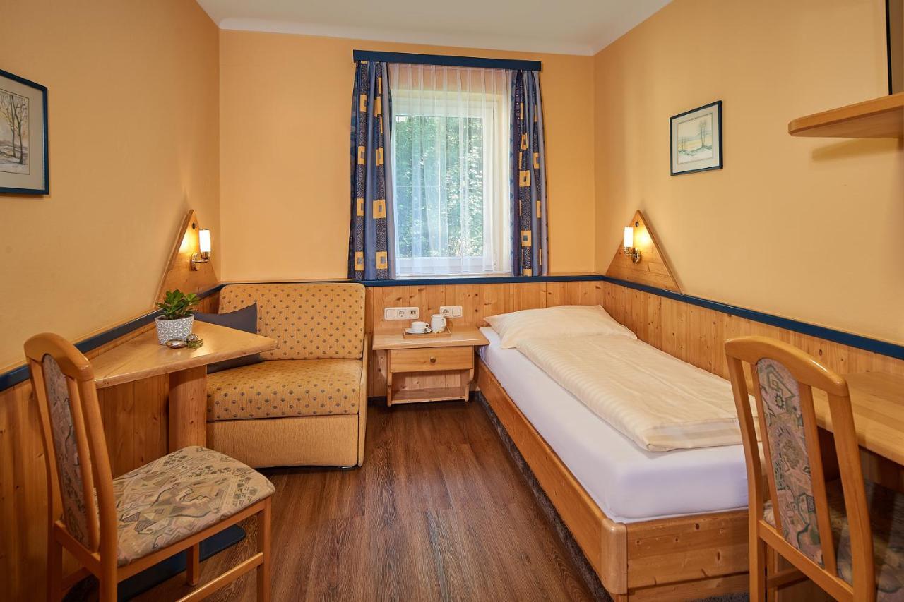 Hotel Hubertushof Flachau Esterno foto
