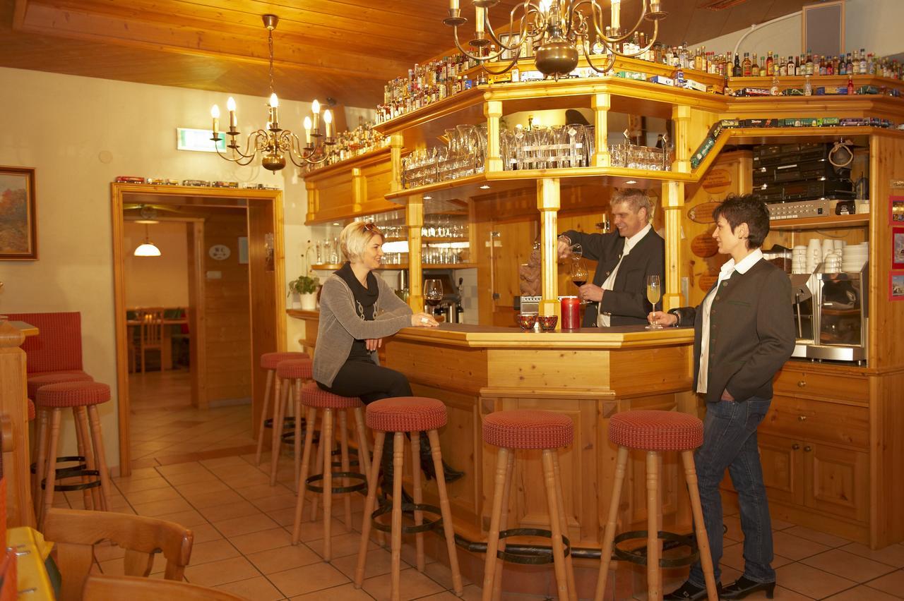 Hotel Hubertushof Flachau Esterno foto