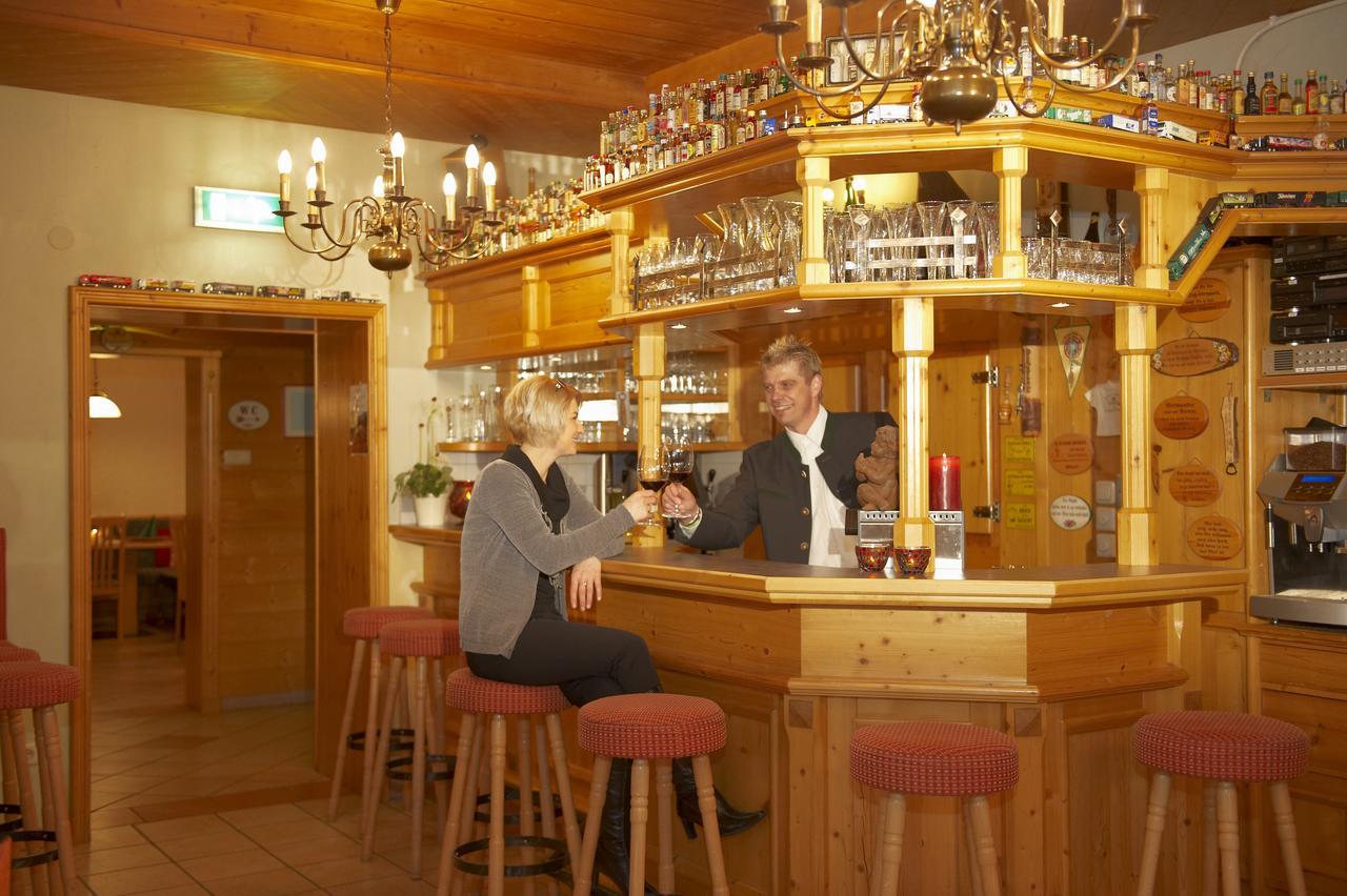 Hotel Hubertushof Flachau Esterno foto