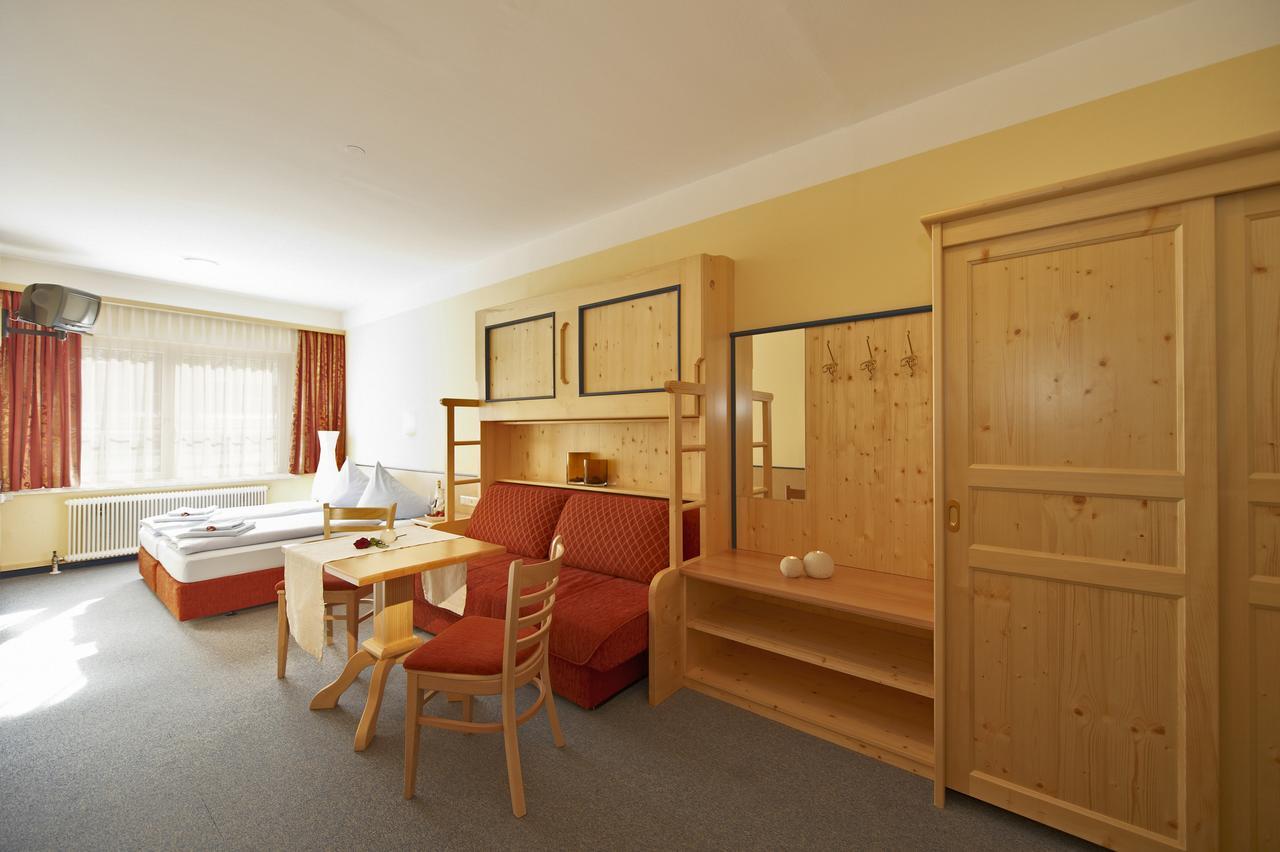 Hotel Hubertushof Flachau Esterno foto